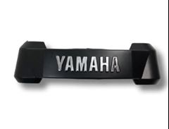 Z-EMBLEMA FRONTAL YAMAHA YBR PRATA